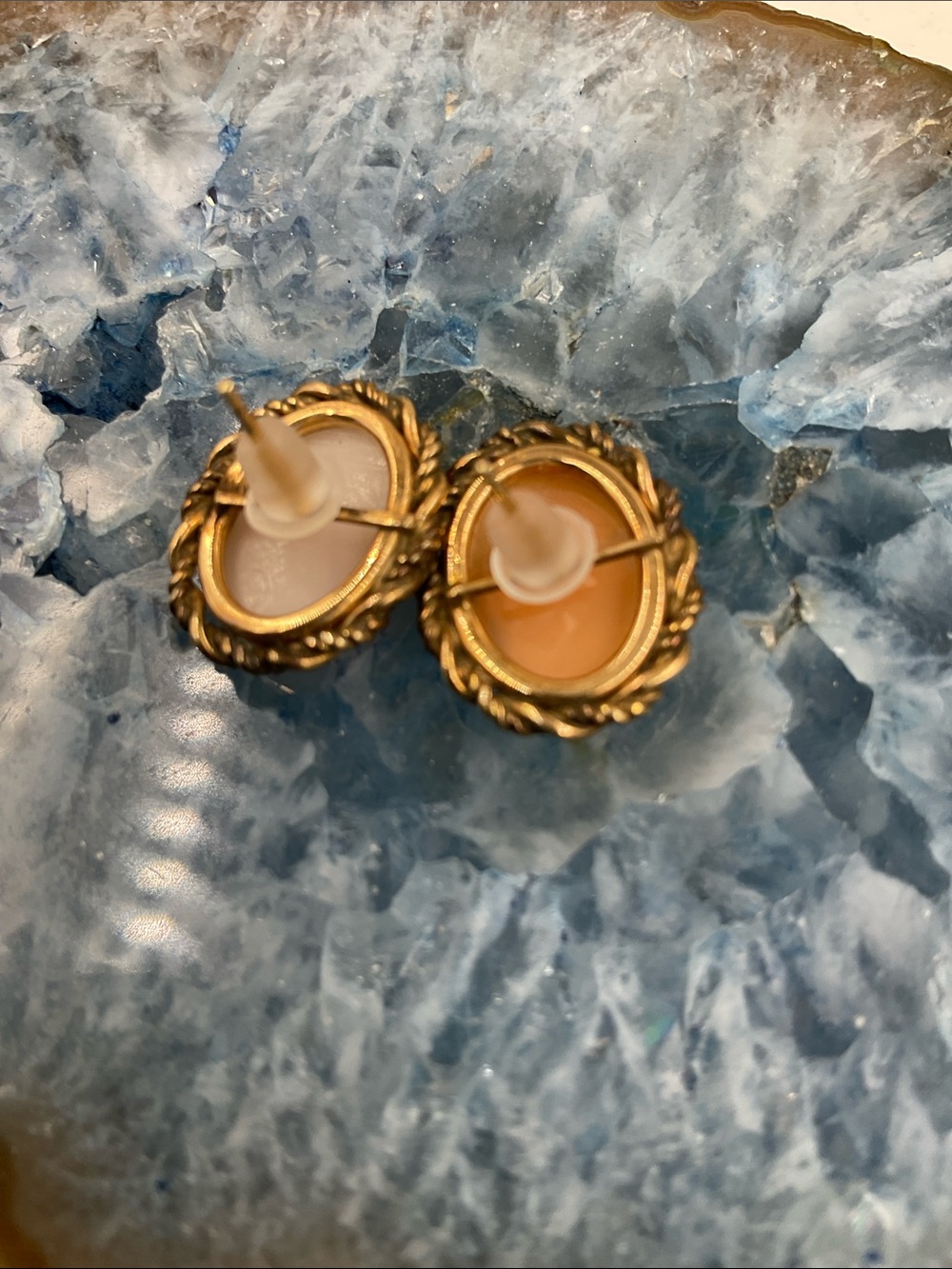 Gold-Frame Cameo Post Stud Earrings in Peach and Cream - Picture 8 of 8